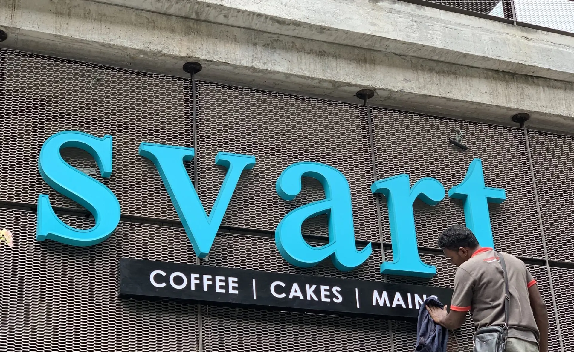 Svart signage